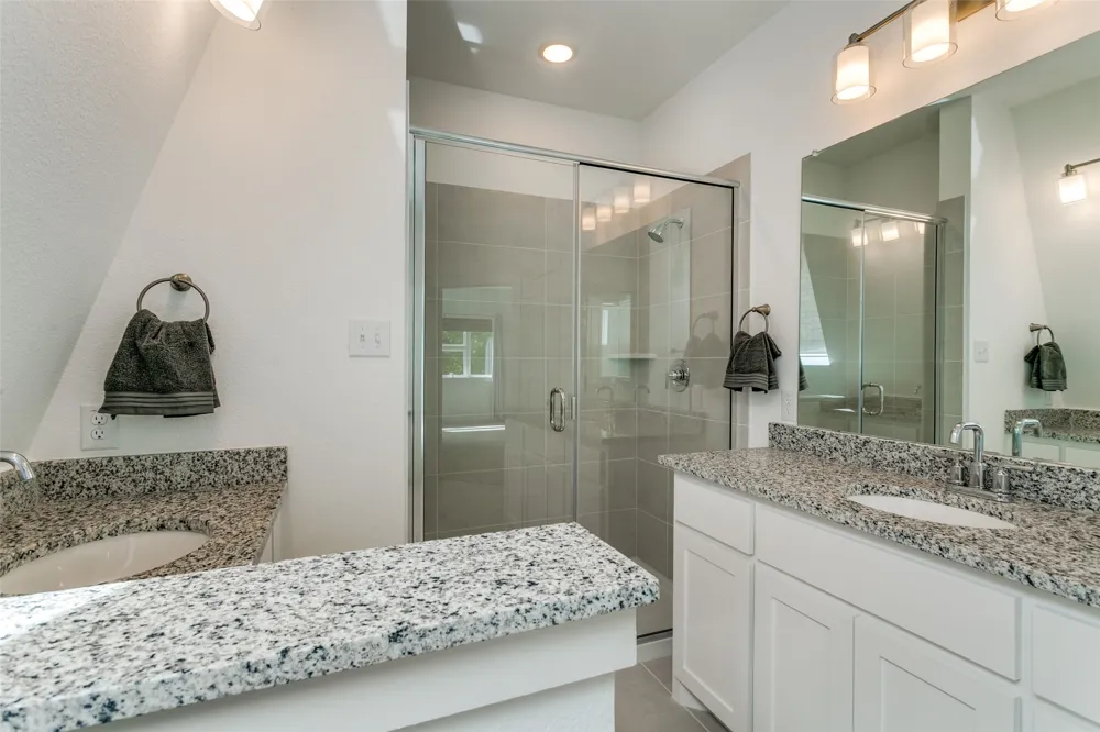 326 Oakbend Drive #16 Lewisville, TX 75067