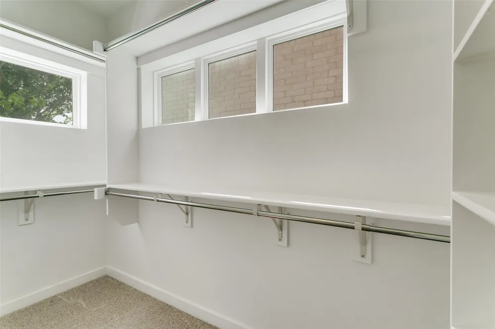 326 Oakbend Drive #16 Lewisville, TX 75067