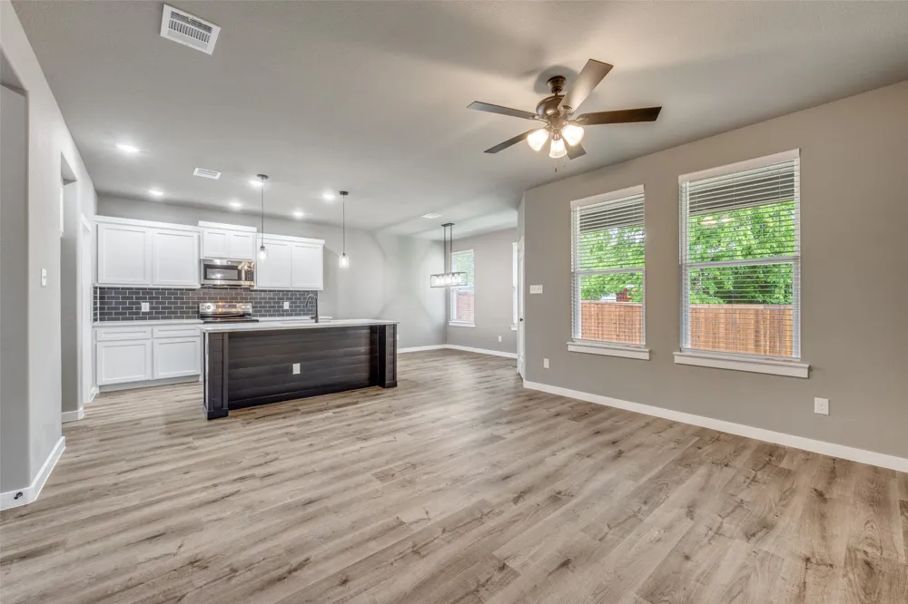 706 Turner Street Wolfe City, TX 75496