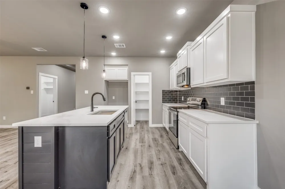 706 Turner Street Wolfe City, TX 75496