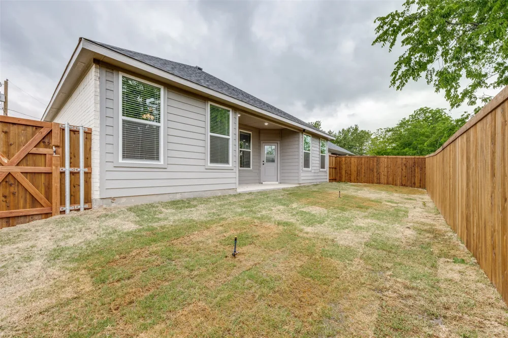 706 Turner Street Wolfe City, TX 75496