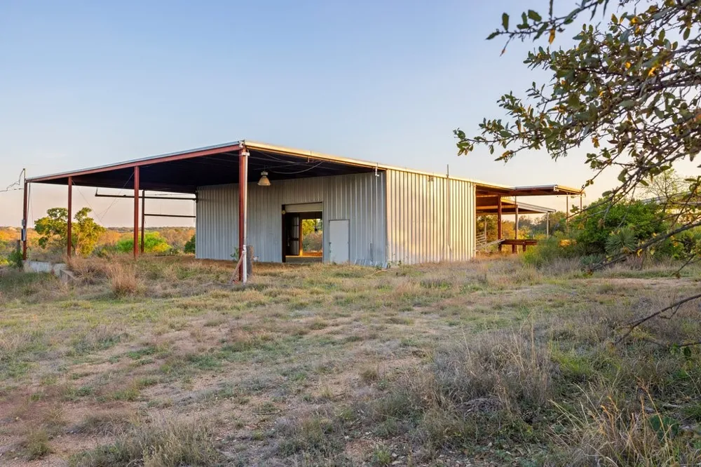 1407 County Road 311 Horseshoe Bay, TX 78657