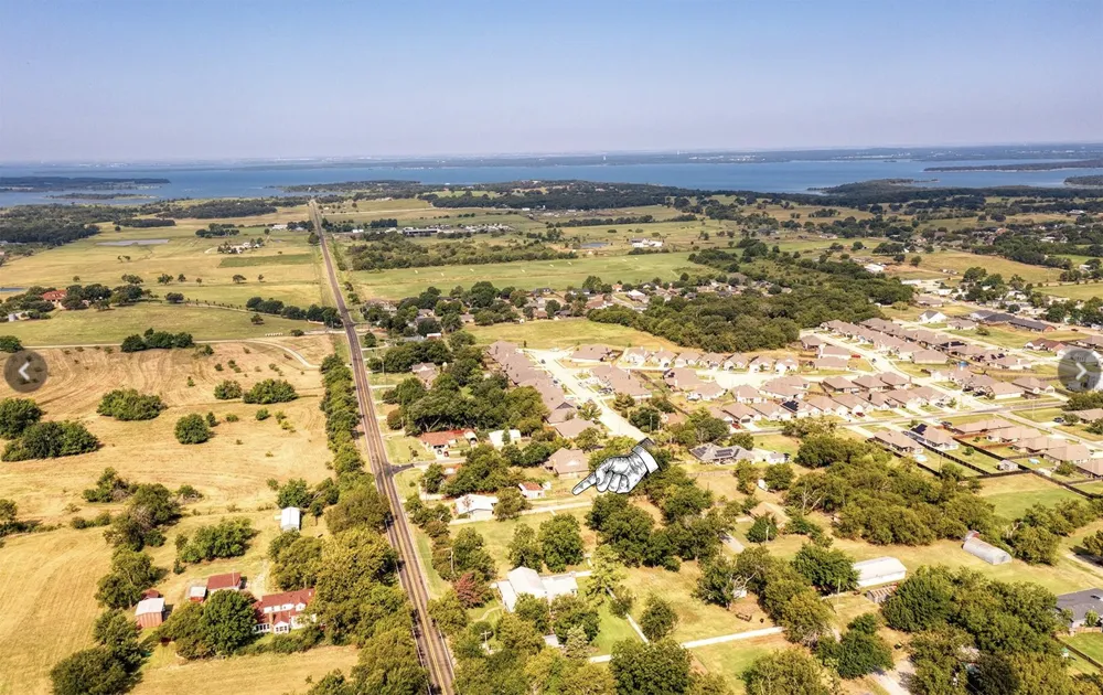 515 Eddleman Street Pilot Point, TX 76258