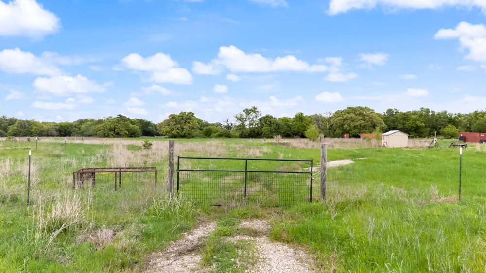 8248 Farm Road 2653 S Cumby, TX 75453