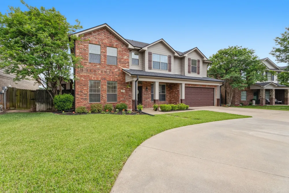 1907 Silver Cove Whitehouse, TX 75791
