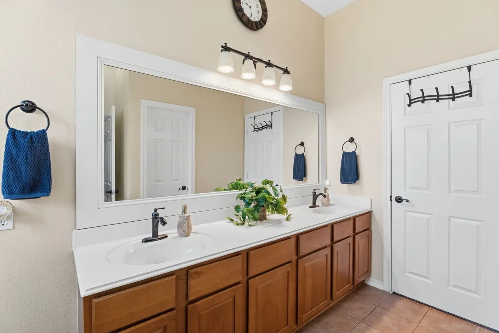 1907 Silver Cove Whitehouse, TX 75791