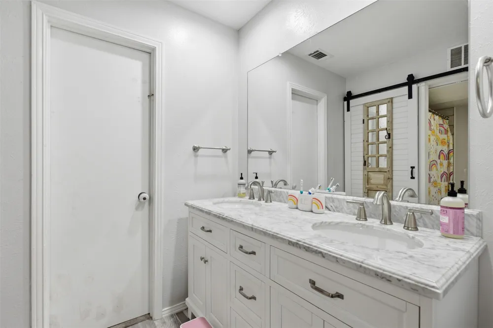 5852 Marina Drive #21 Garland, TX 75043