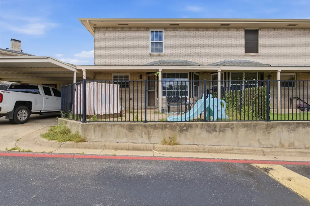 5852 Marina Drive #21 Garland, TX 75043