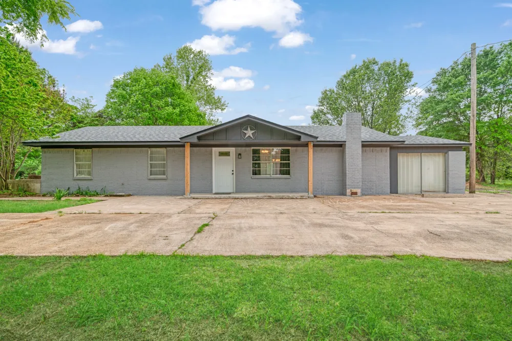 3546 E 2000 ROAD Sawyer, OK 74735