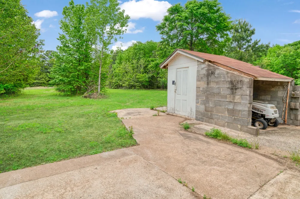 3546 E 2000 ROAD Sawyer, OK 74735