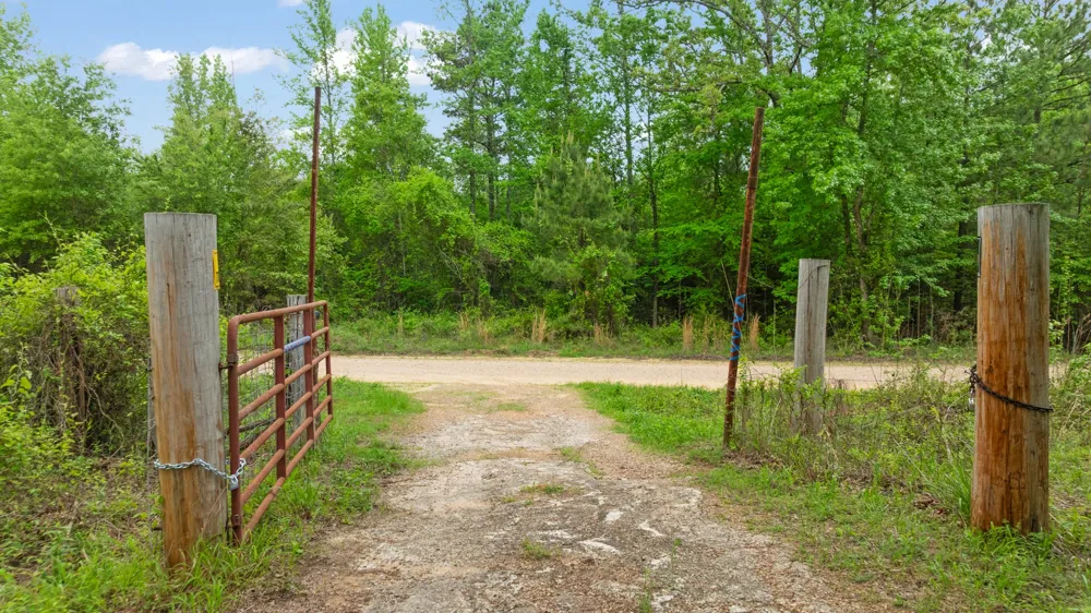 3546 E 2000 ROAD Sawyer, OK 74735