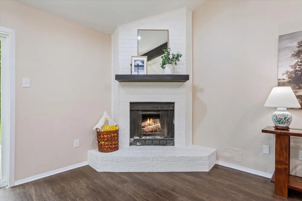 329 Applewood Lane Hewitt, TX 76643