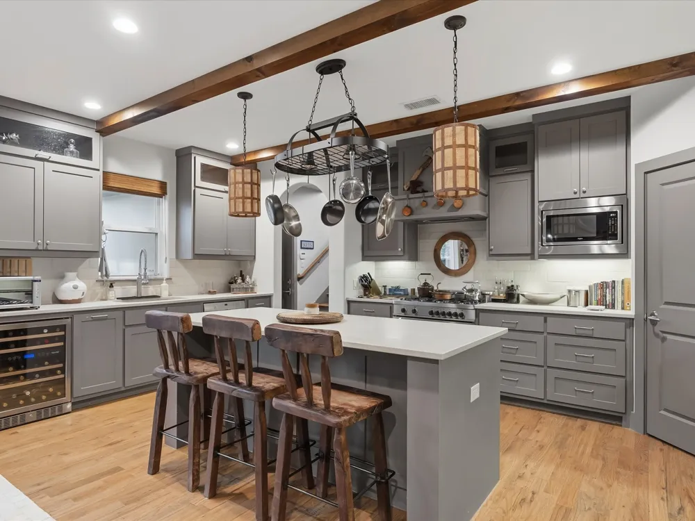 2965 Eric Lane Farmers Branch, TX 75234
