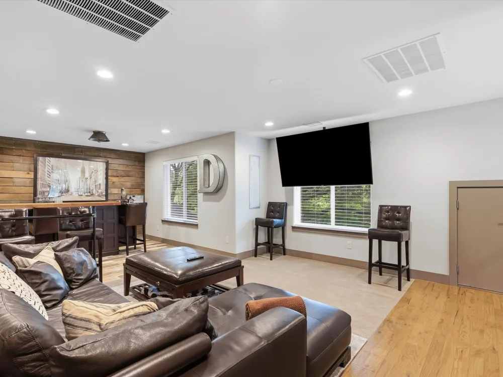 2965 Eric Lane Farmers Branch, TX 75234