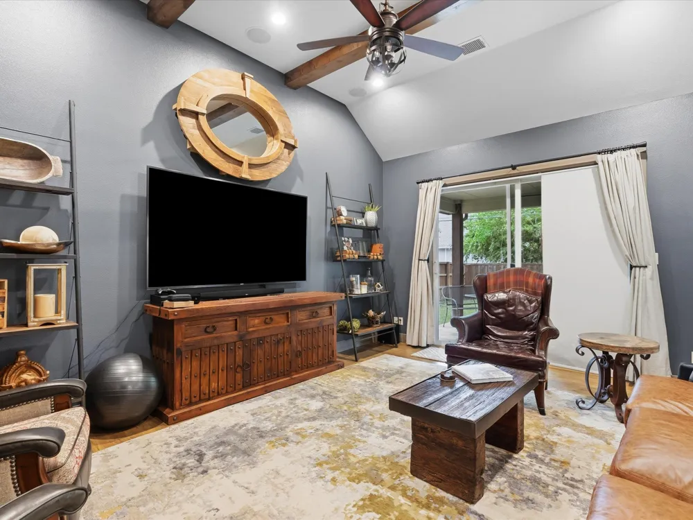 2965 Eric Lane Farmers Branch, TX 75234