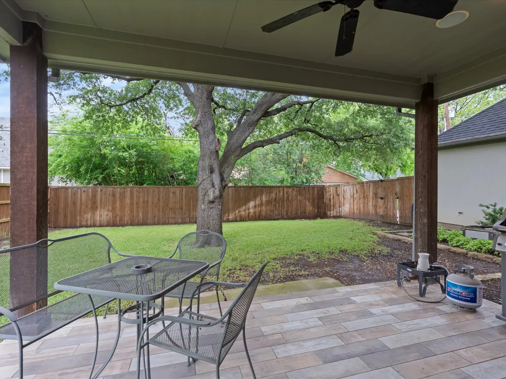 2965 Eric Lane Farmers Branch, TX 75234