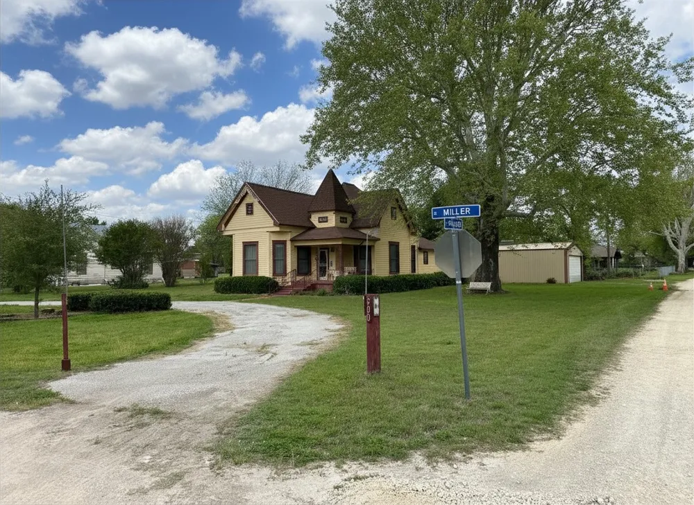 300 S Miller Street Rising Star, TX 76471