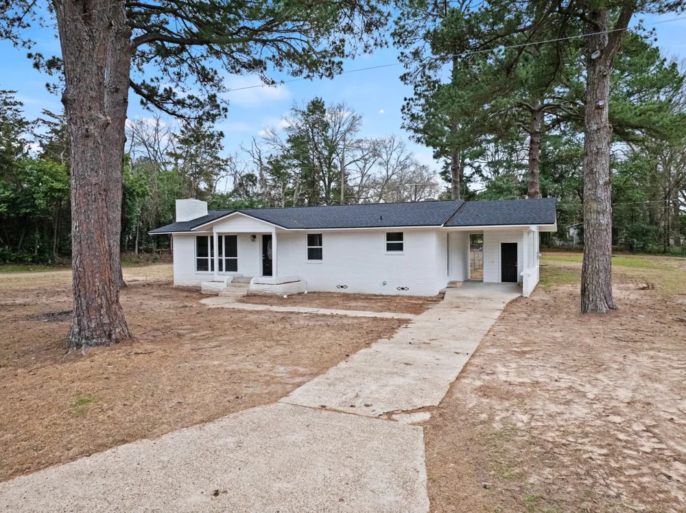 303 Campbell Street Daingerfield, TX 75638