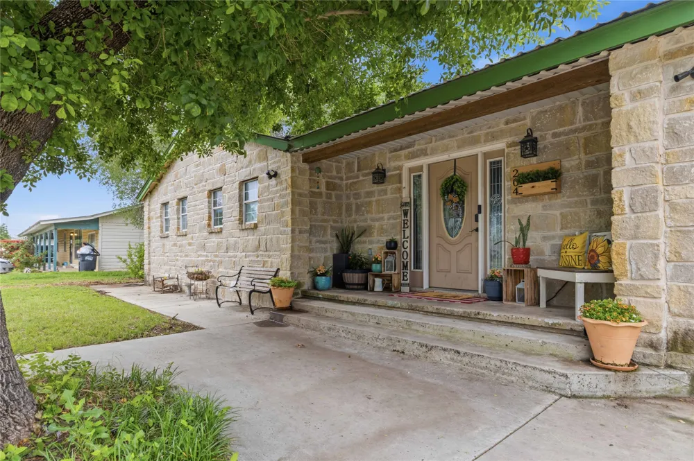 204 Sunnydale Drive Early, TX 76802