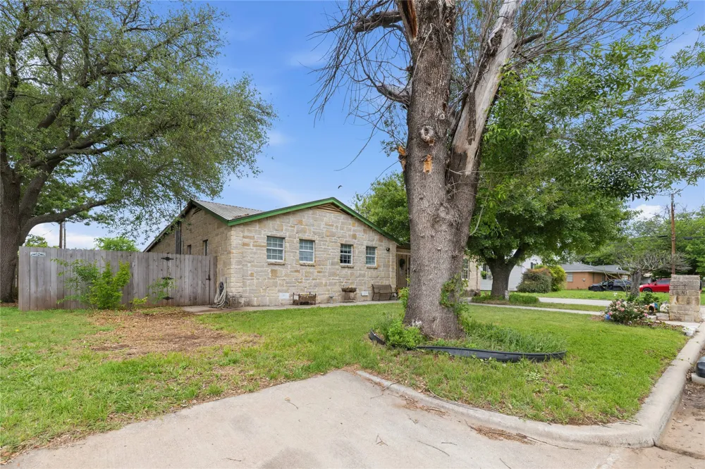 204 Sunnydale Drive Early, TX 76802
