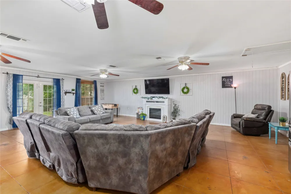 204 Sunnydale Drive Early, TX 76802