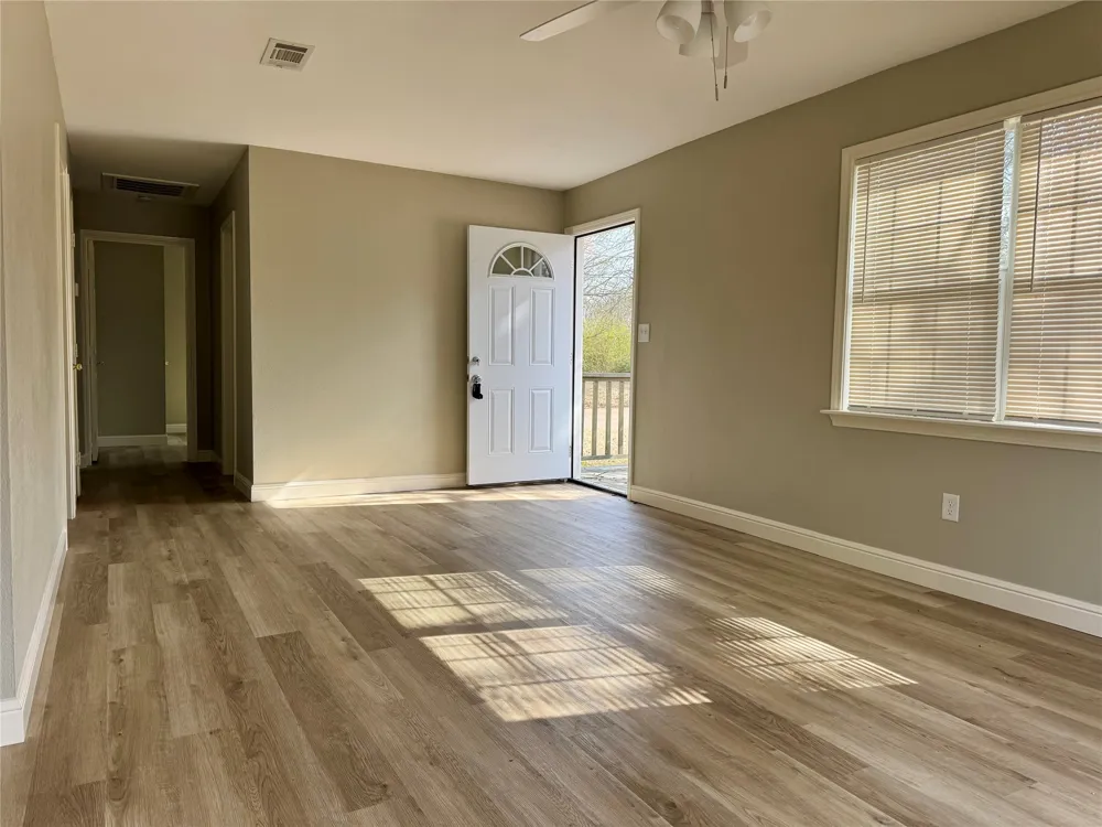 301 Fairview Pittsburg, TX 75686