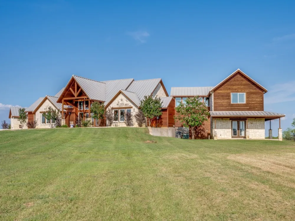 2250 Morrow Road Valley View, TX 76272
