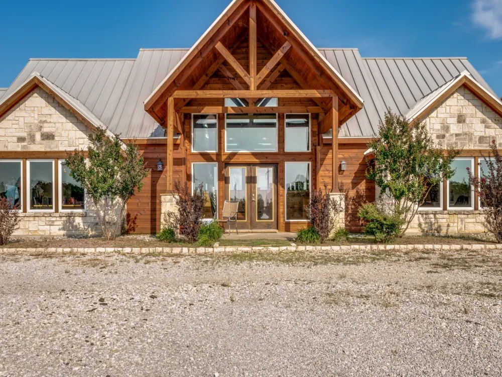 2250 Morrow Road Valley View, TX 76272