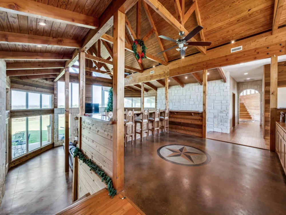 2250 Morrow Road Valley View, TX 76272