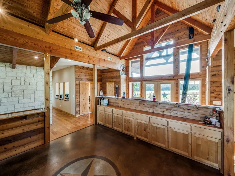 2250 Morrow Road Valley View, TX 76272