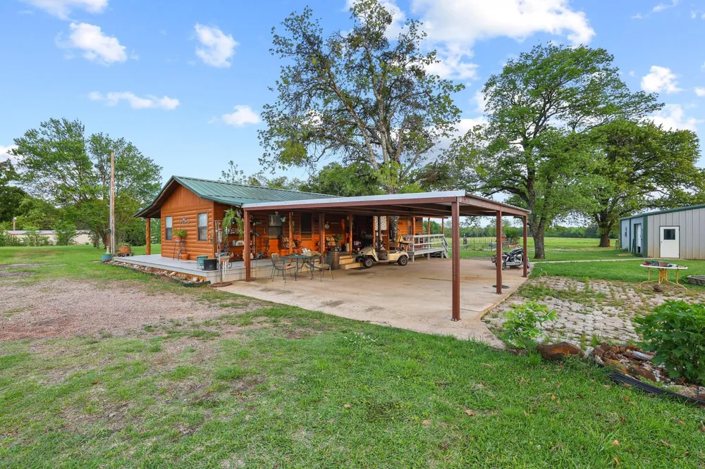 642 Earl Road Sadler, TX 76264