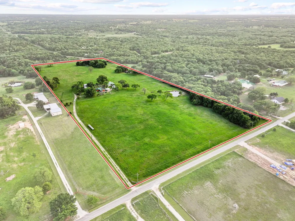 642 Earl Road Sadler, TX 76264