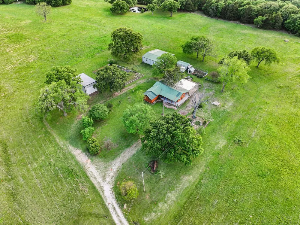 642 Earl Road Sadler, TX 76264