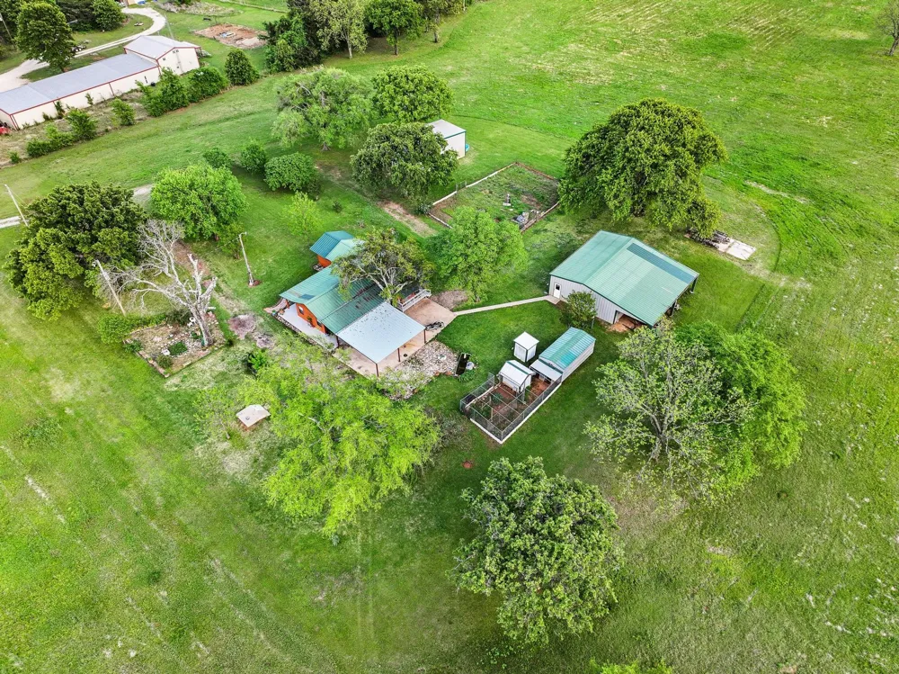 642 Earl Road Sadler, TX 76264