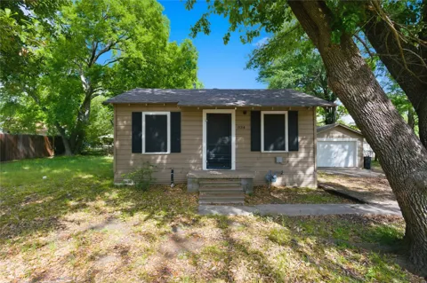 834 Brinker Street