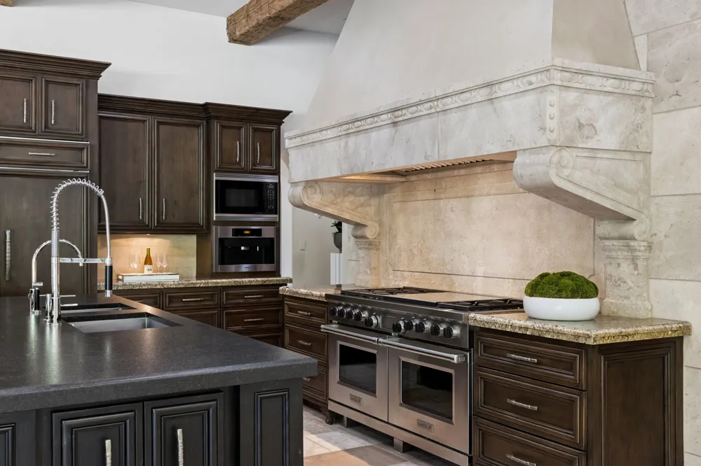 690 S Peytonville Avenue Southlake, TX 76092
