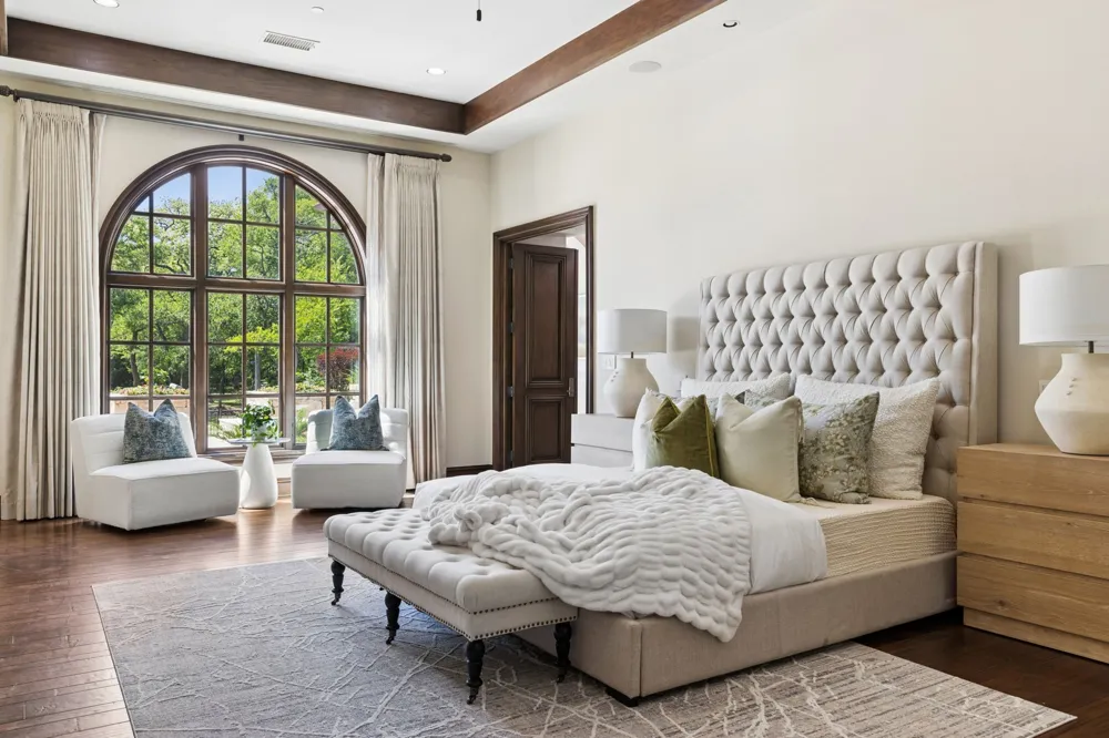 690 S Peytonville Avenue Southlake, TX 76092