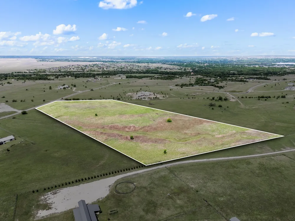 12201 W Rocky Creek Road Crowley, TX 76036
