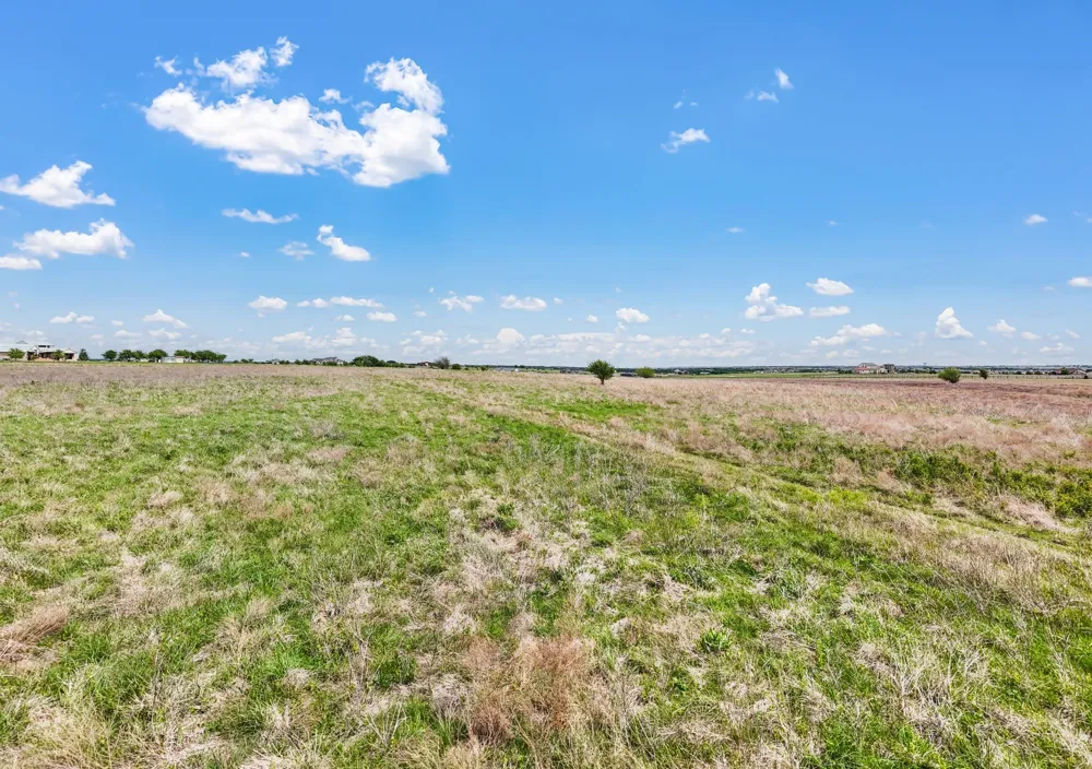 12201 W Rocky Creek Road Crowley, TX 76036