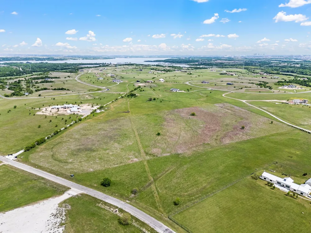 12201 W Rocky Creek Road Crowley, TX 76036