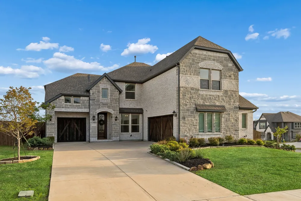 11101 Norcross Drive Cross Roads, TX 76227