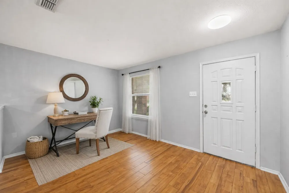 601 Amy Way Euless, TX 76039
