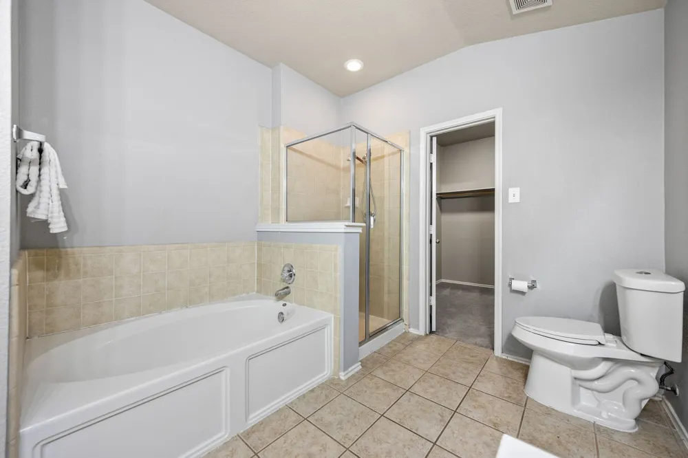 601 Amy Way Euless, TX 76039