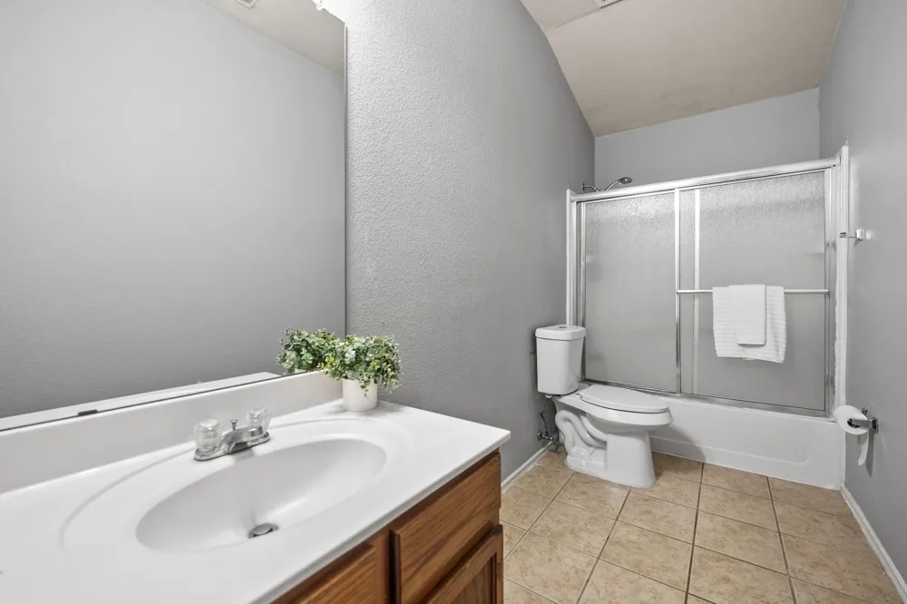 601 Amy Way Euless, TX 76039