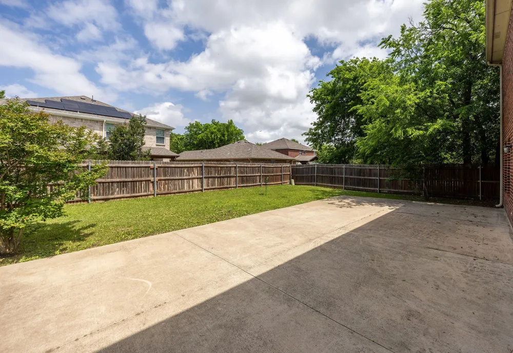 601 Amy Way Euless, TX 76039