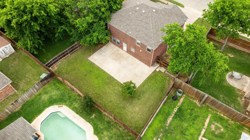601 Amy Way Euless, TX 76039