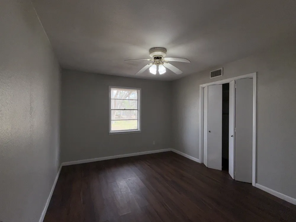 410 Lone Star Road Trinidad, TX 75163