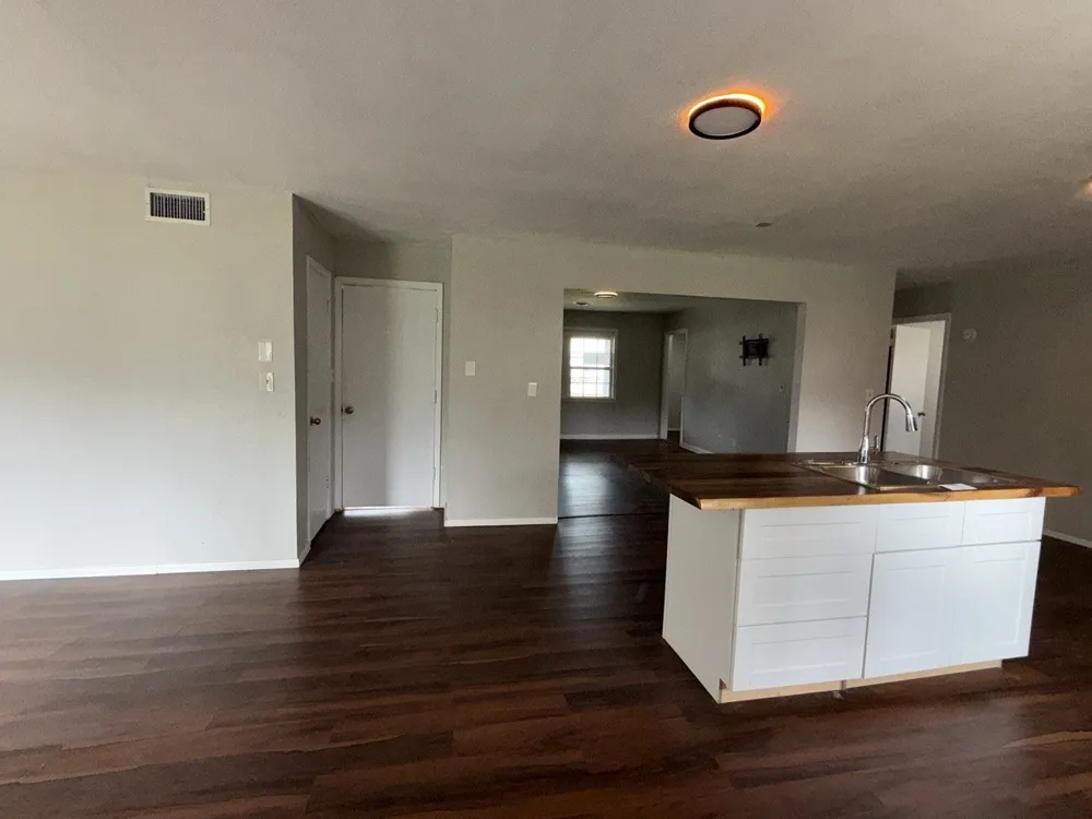 410 Lone Star Road Trinidad, TX 75163