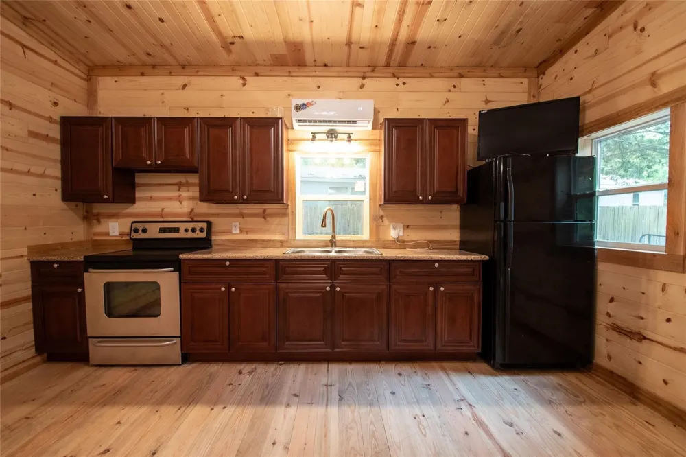111 Ridgewood Lane Murchison, TX 75778