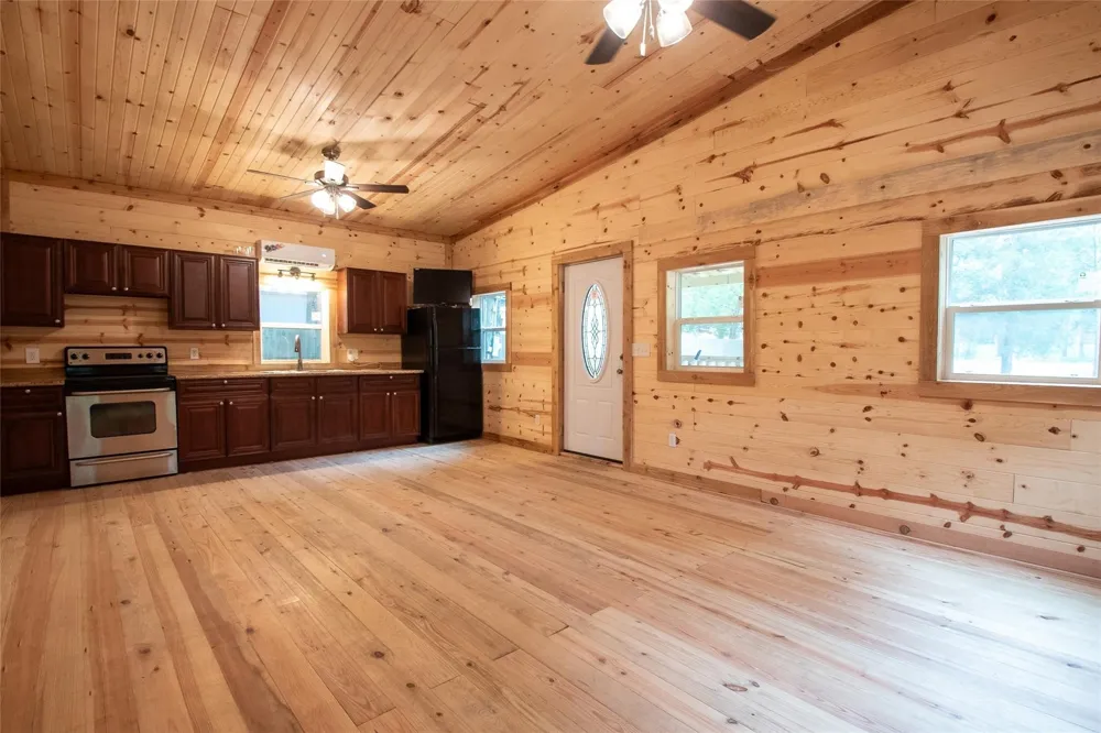 111 Ridgewood Lane Murchison, TX 75778